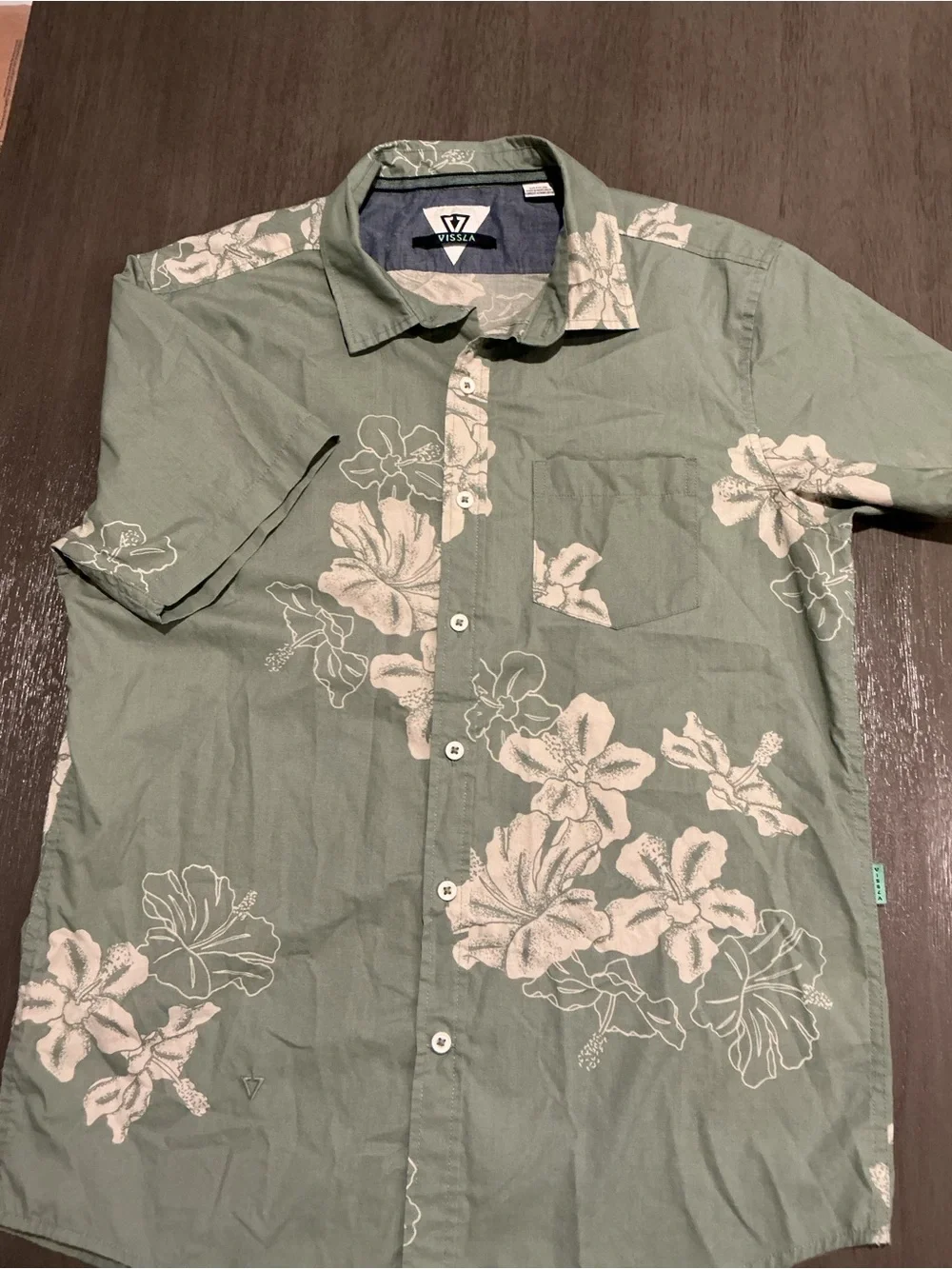 VISSLA Byebiscus Eco Sage Green Short-Sleeve Floral Button-Up Shirt M - Picture 3 of 13
